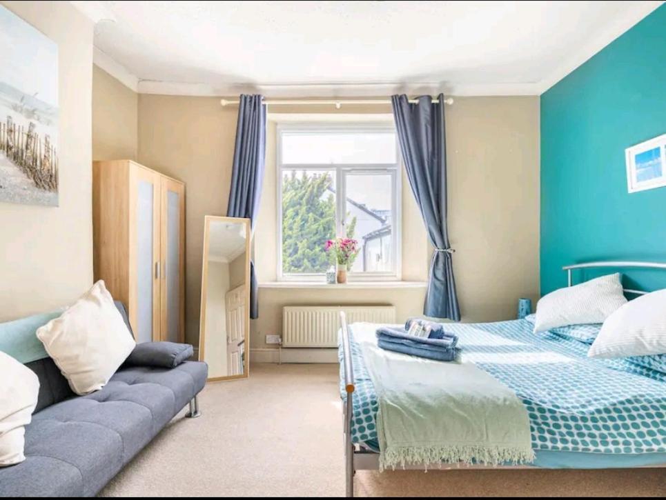 The Mews - Less Than 1Km To City Centre - Stadium - Castle - 10 Min Walk Cardiff Kültér fotó